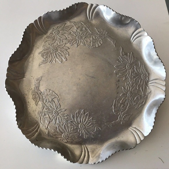 Farber Shelvin Inc Aluminum Tray Round Handwrought Flowers Pre-owned - Picture 1 of 12